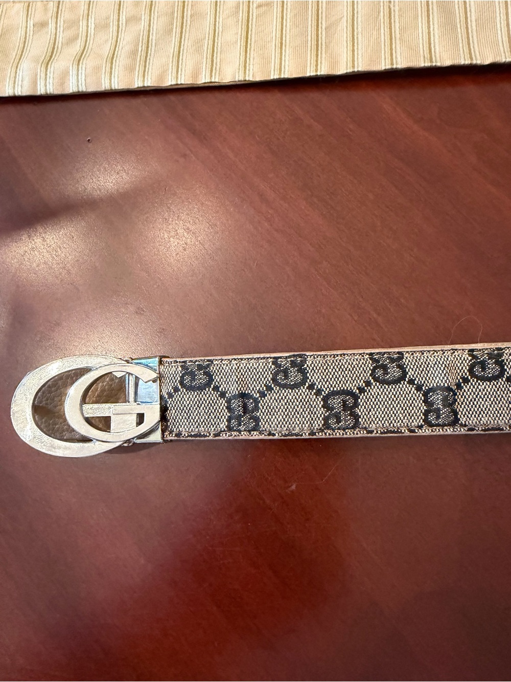 Monogrammed double G belt sz 38. Very Good Condition! - Picture 5 of 12